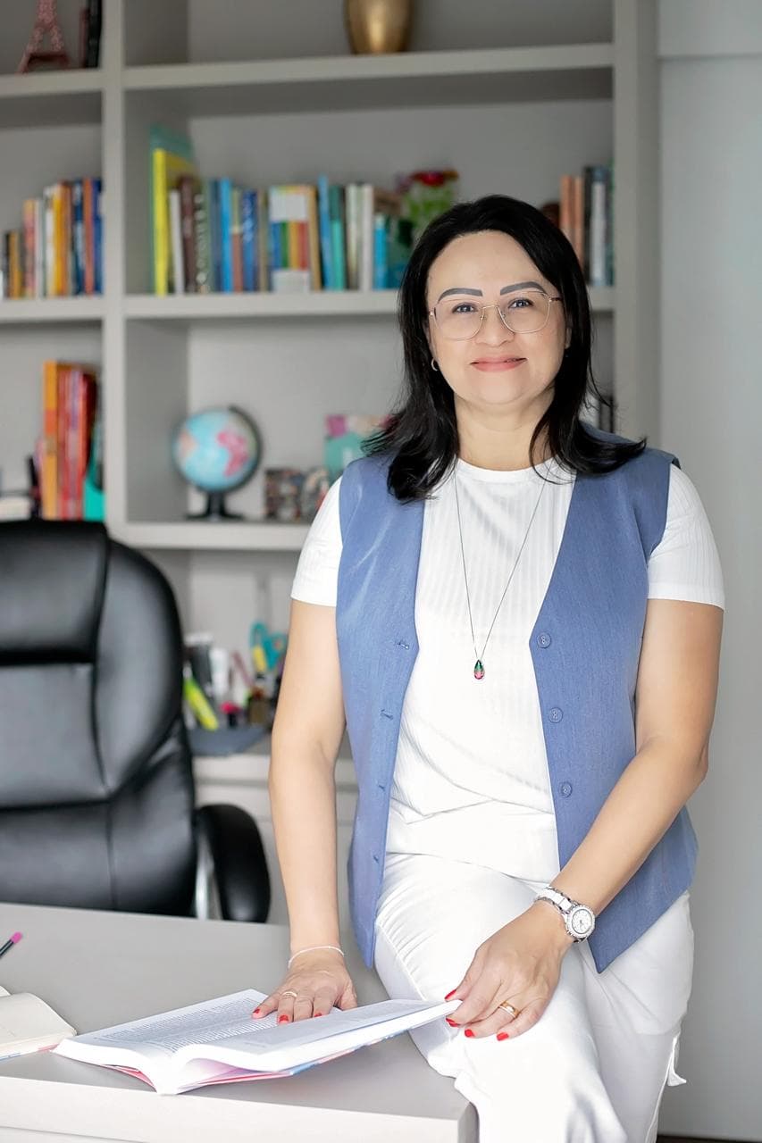 Raquel Pinho em seu consultório